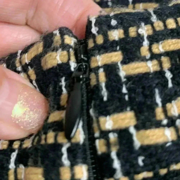 Loft Skirt, Black Gold and White Weave, Faux Belt, Fully Lined, Winter Weight - Picture 4 of 7